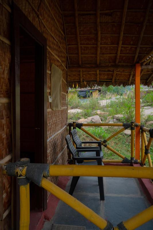 Mahee's Cafe and Stay - image 7