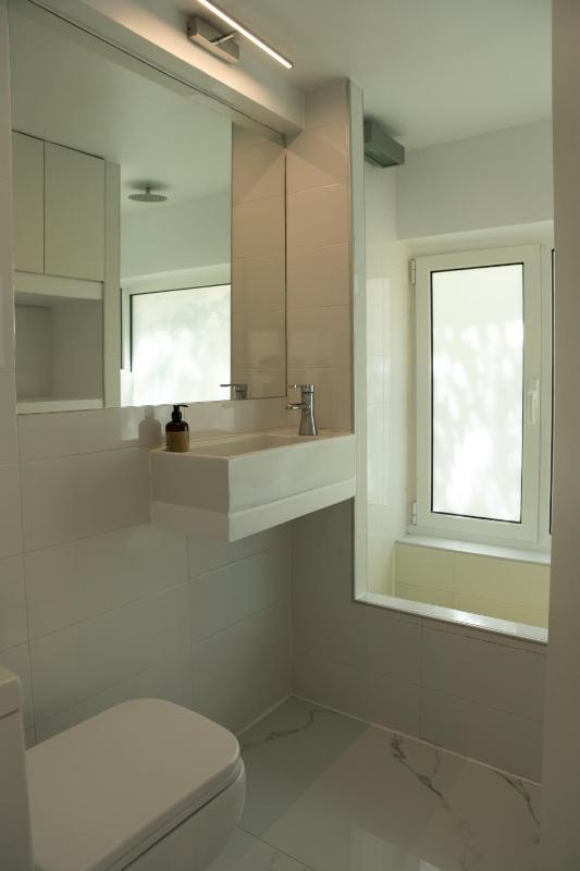 Mosaikon Guesthouses #Aiolou Str - image 10
