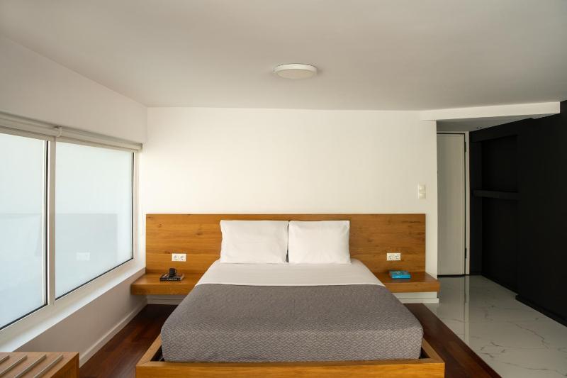 Mosaikon Guesthouses #Aiolou Str - image 2