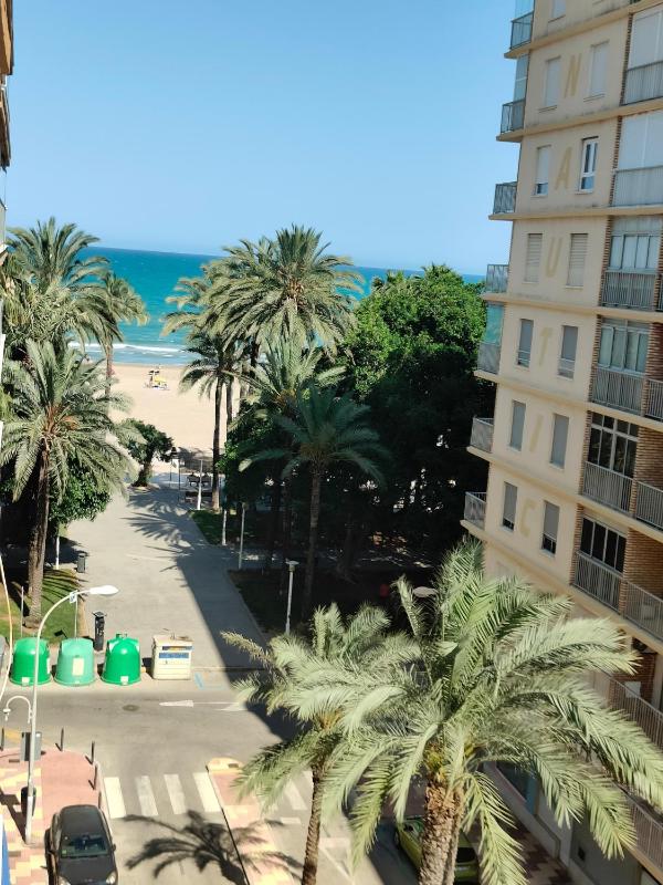 Playa a los pies del Castillo - image 20