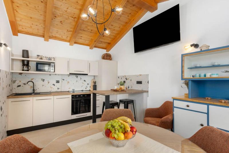 Mala kuća Mara - managed by Travel Istria - image 33