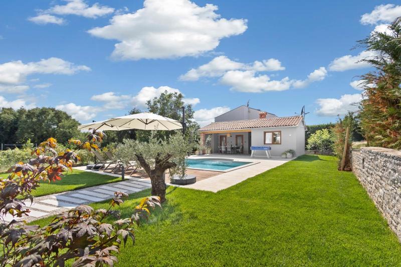 Mala kuća Mara - managed by Travel Istria - image 21
