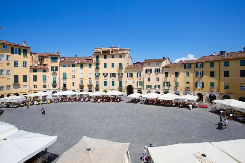 Casa del Parlascio - Vista Esclusiva su Piazza dell'Anfiteatro - image 1