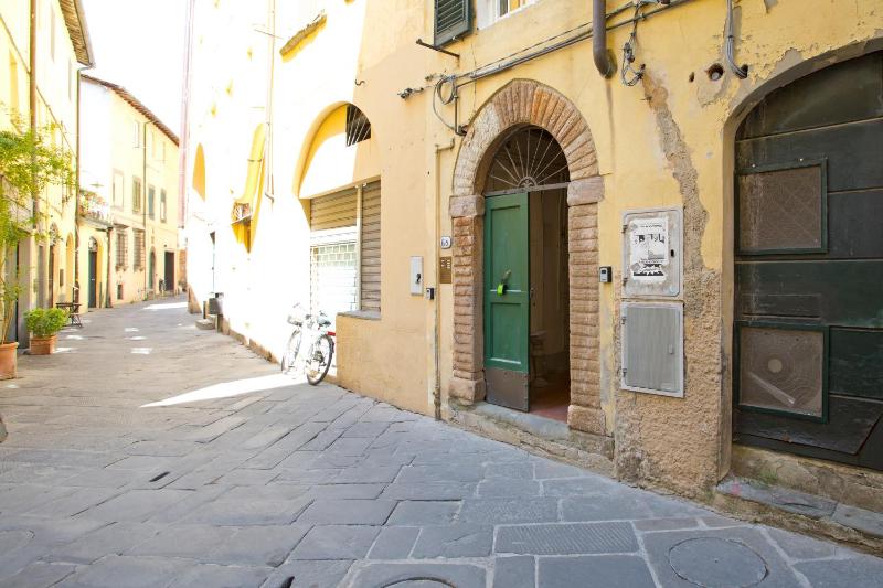 Casa del Parlascio - Vista Esclusiva su Piazza dell'Anfiteatro - image 6