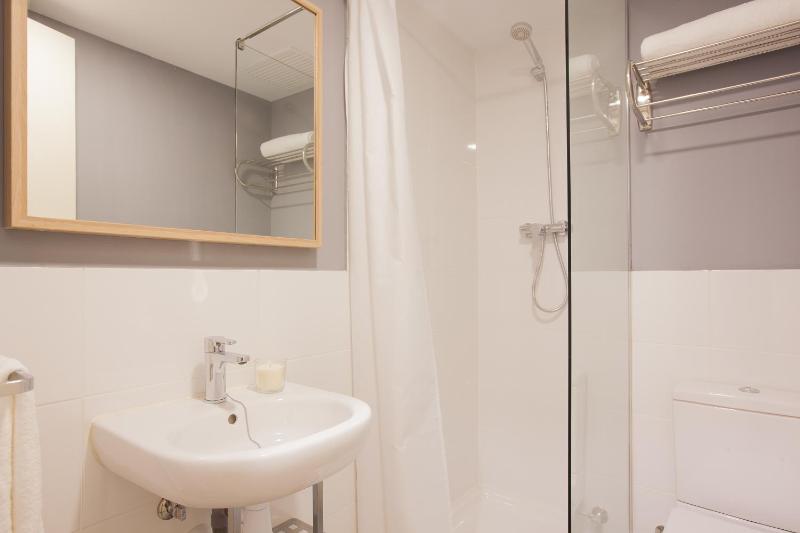 Three-Bedroom Apartment image 3