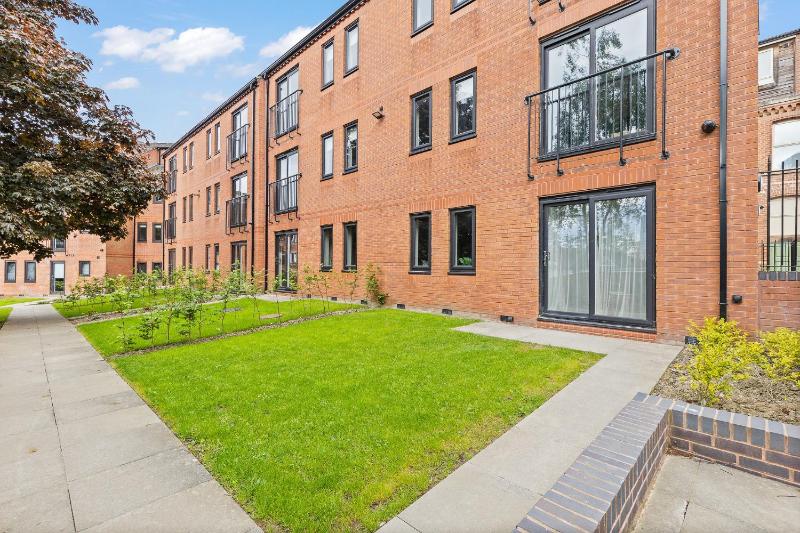 Victoria Court • Stay Angels - image 23