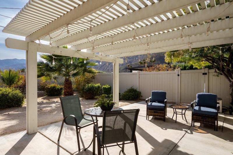 Movie Colony Oasis with Pool & Spa - image 18