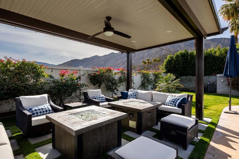 Movie Colony Oasis with Pool & Spa - image 17