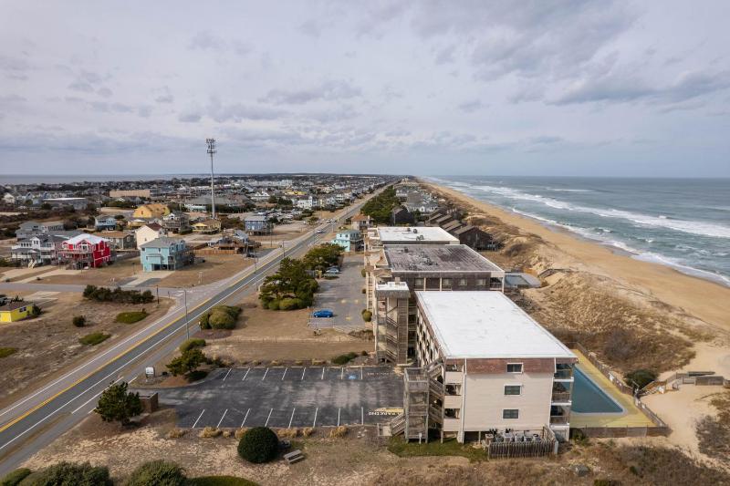 Oceanfront Condo with Direct Beach Access and Pool - image 13