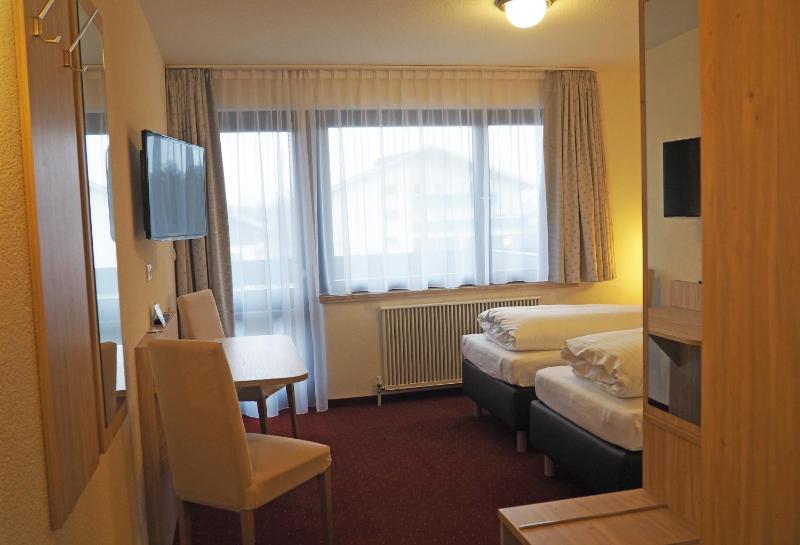 Double Room image 1