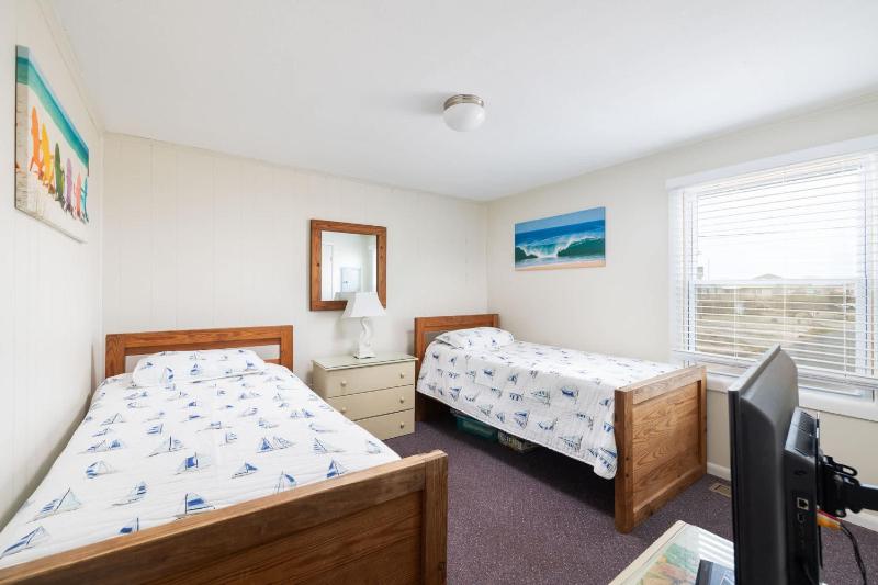 Oceanfront Escape with Coastal Views in Heart of KDH - image 3