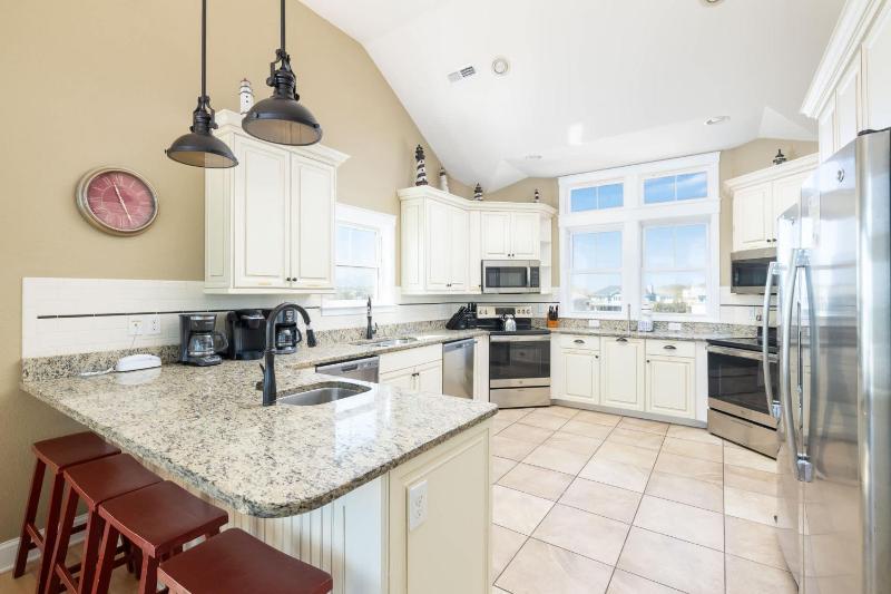 Beachfront Oasis w Dune Walkover Pool n Spa & More - image 9