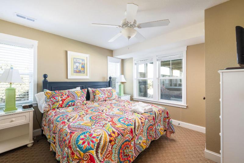 Beachfront Oasis w Dune Walkover Pool n Spa & More - image 5