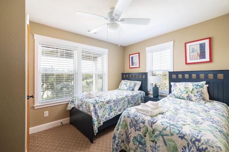 Beachfront Oasis w Dune Walkover Pool n Spa & More - image 35