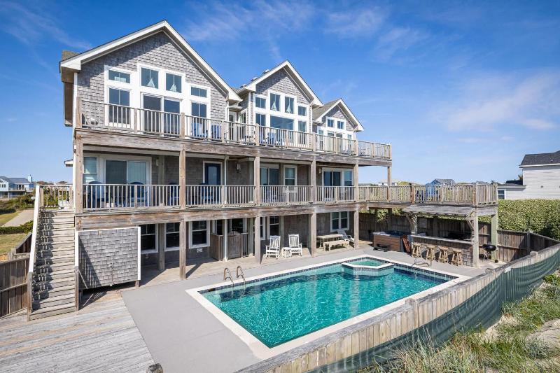 Beachfront Oasis w Dune Walkover Pool n Spa & More - image 24