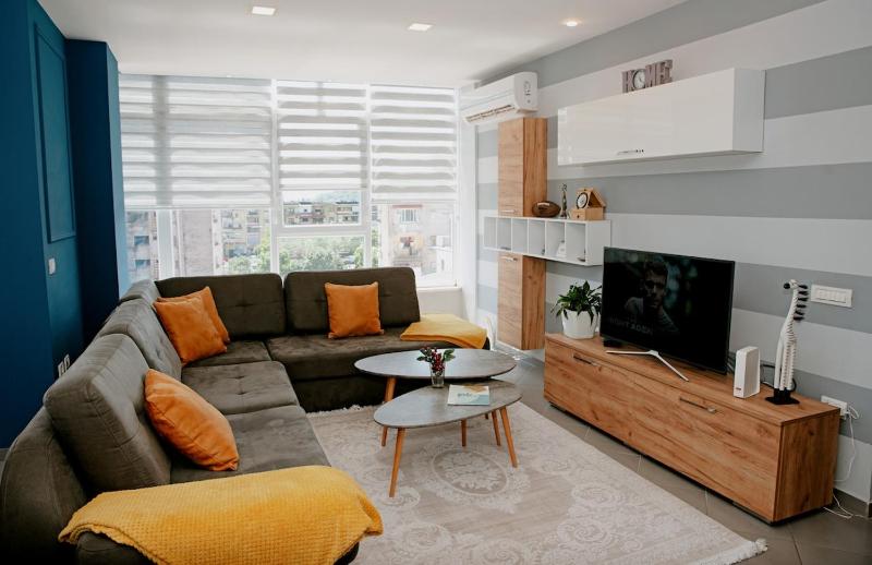 Sunny Skyline Apartmen - image 13