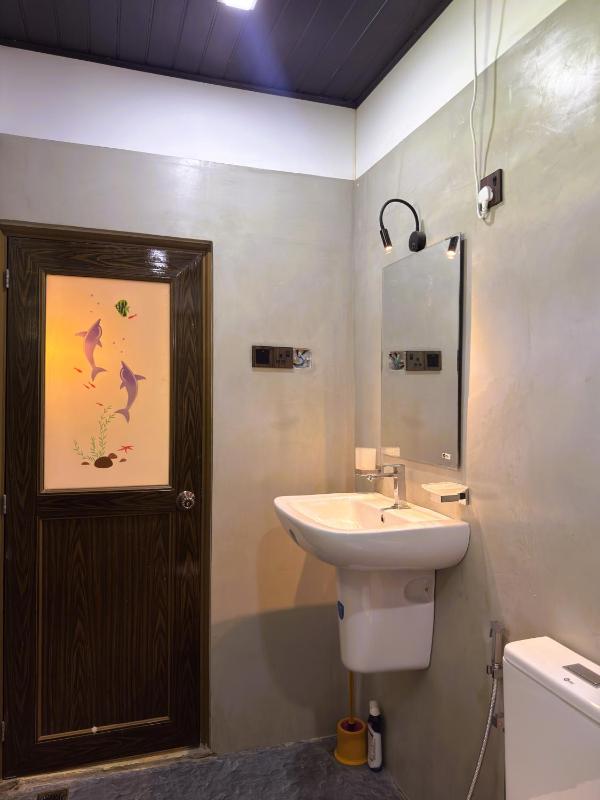 Crisp Air Villa - Ahangama - image 10