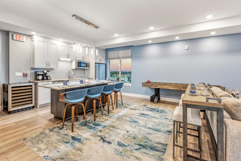 Gulf View Penthouse - 301 (PH) - image 43