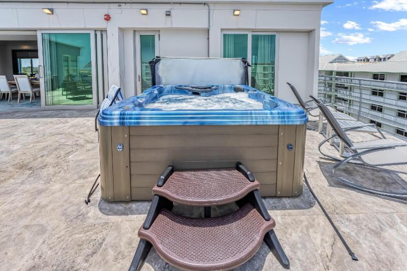 Gulf View Penthouse - 301 (PH) - image 49