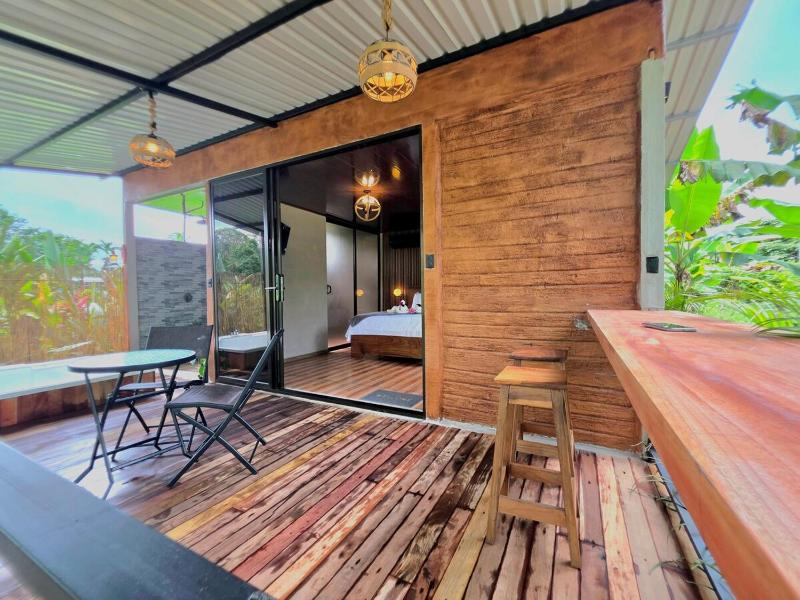Refugio Eden Luxury Cabin with Private Jacuzzi - image 9