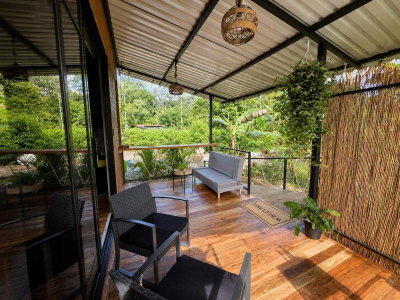 Refugio Eden Luxury Cabin with Private Jacuzzi - image 12