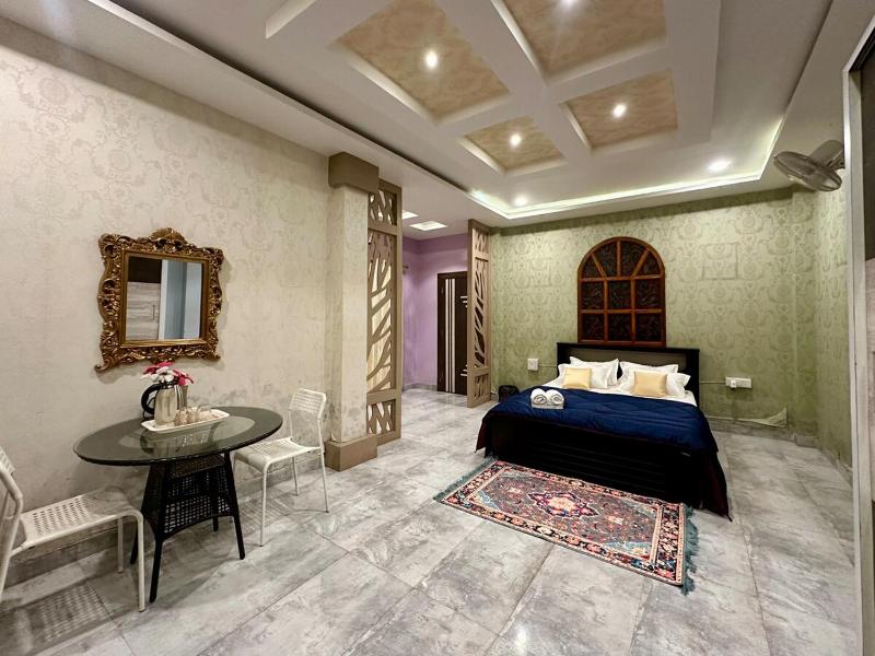 Royal manor by Staymoksha - image 2