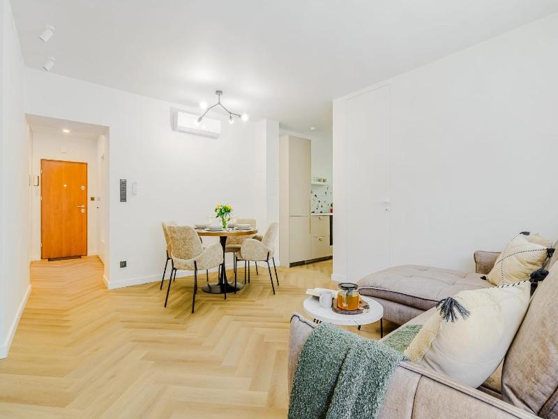 Charming Apartment near the beach - image 6