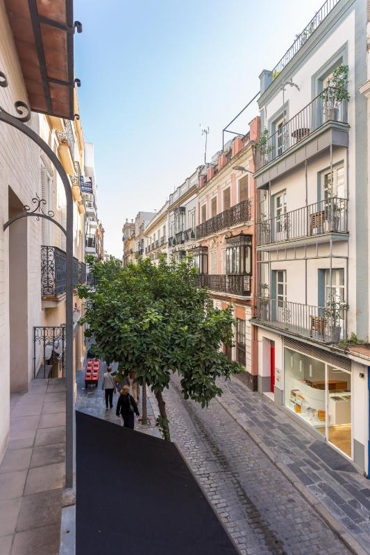 Garcia de Vinuesa 2 by Home at Homes - image 10