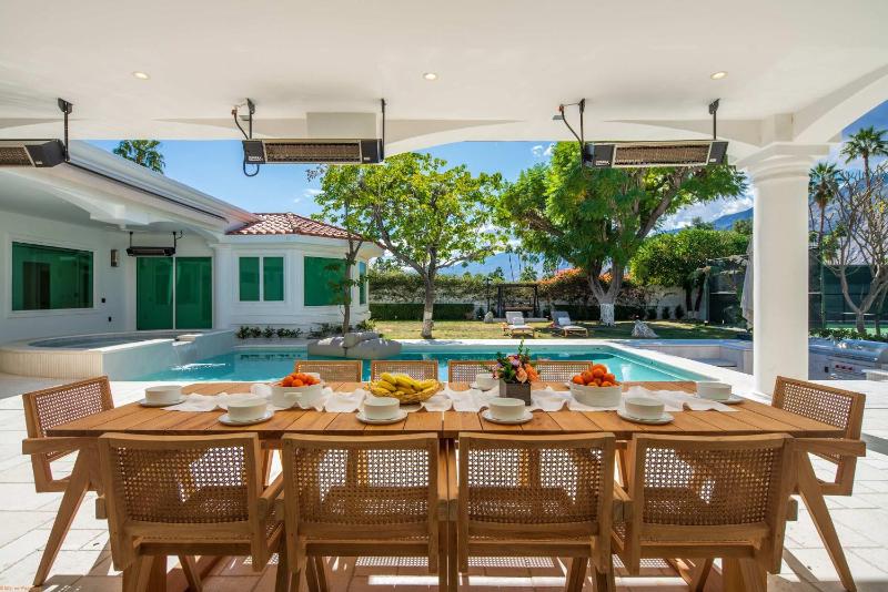 The Mediterranean Racquet Estate- 6br Palm Springs Retreat with Private Pool & Spa - image 41