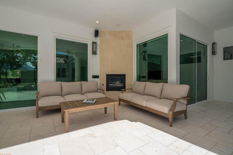 The Mediterranean Racquet Estate- 6br Palm Springs Retreat with Private Pool & Spa - image 18