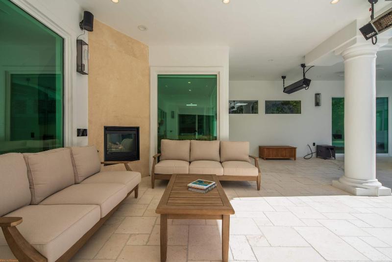 The Mediterranean Racquet Estate- 6br Palm Springs Retreat with Private Pool & Spa - image 47