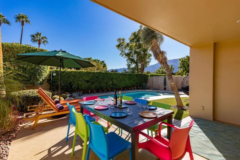 Stylish Palm Springs Retreat with Pool - image 42