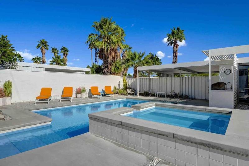 Historic Wexler Home with Pool & Mountain Views - image 12