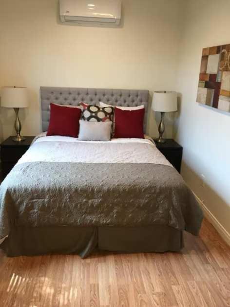 One Bedroom Central to Studios walk to NoHo West - image 8