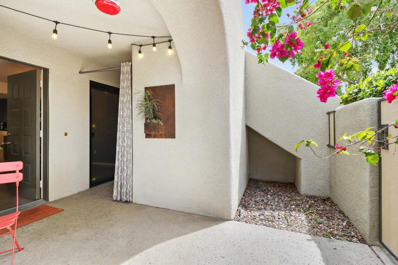 Stylish Ground-Floor Condo - image 16