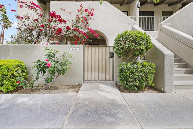 Stylish Ground-Floor Condo - image 18