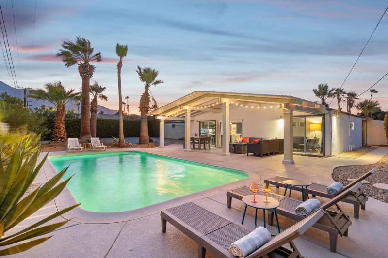 Mountain-View Retreat Pet-Friendly Home with Private Pool - image 1