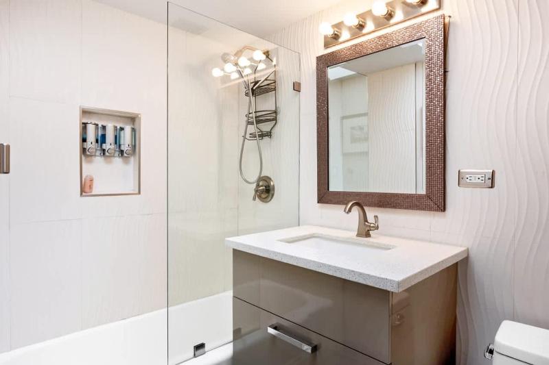 Mountain-View Retreat Pet-Friendly Home with Private Pool - image 34