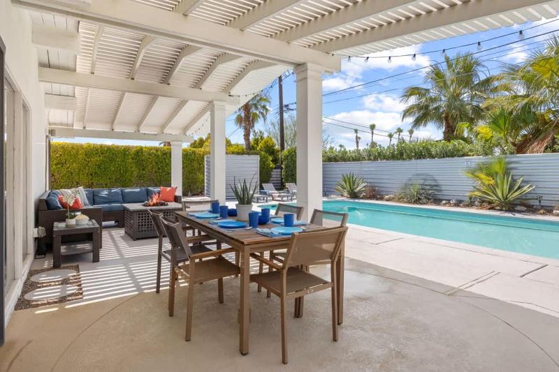 Mountain-View Retreat Pet-Friendly Home with Private Pool - image 16