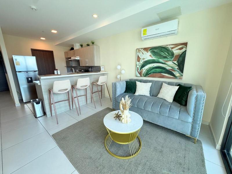 Luxury 2 BR Stay Torre Astria 1211 - image 12
