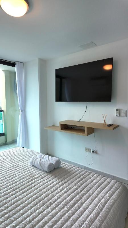 Luxury 2 BR Stay Torre Astria 305 - image 4