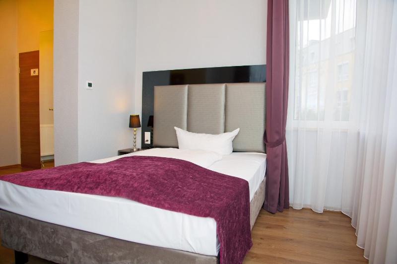 Comfort Single Room image 1