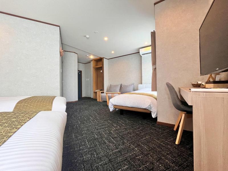 Hotel Cerulean Alpine - image 49