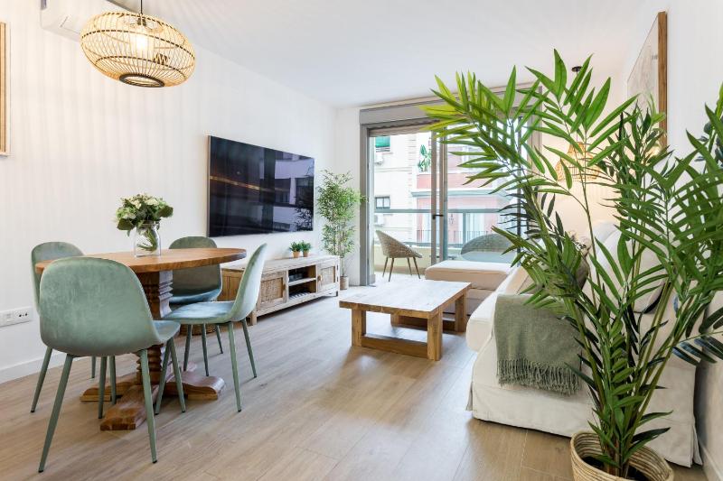 San Pablo by Home at Homes - image 1