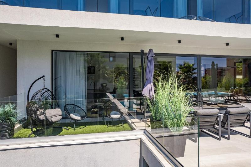Luxury TABOO Villa & Spa in Medulin for 8 people with heated pool & wellness area - image 28