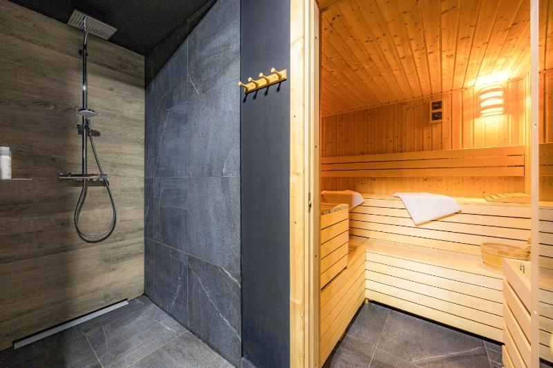 Luxury TABOO Villa & Spa in Medulin for 8 people with heated pool & wellness area - image 32