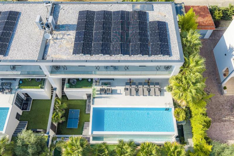 Luxury TABOO Villa & Spa in Medulin for 8 people with heated pool & wellness area - image 21