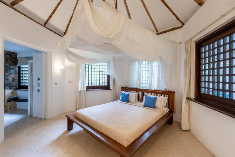 Tequila Sunrise Forest Cabana - on Diani Beach - image 16