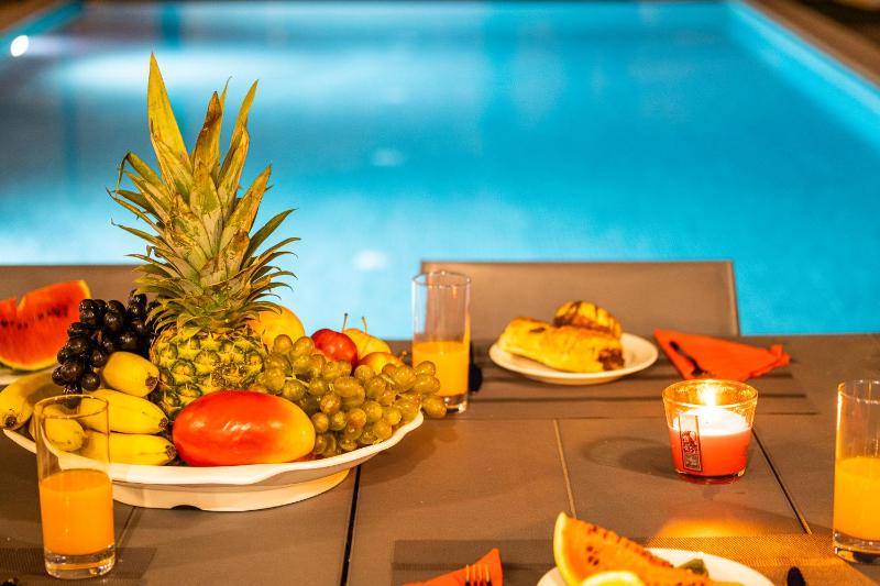 Villa Lion Beach - Moderna com Piscina Aquecível e BBQ - image 10