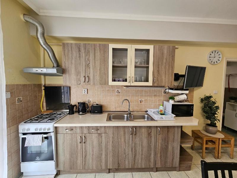 Zoli Apartmanok-Timi Kölcsey 34-36 - image 18